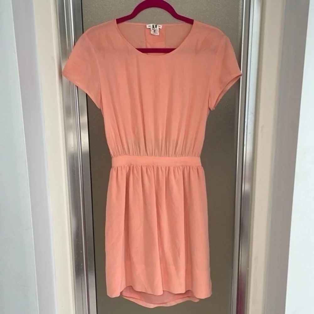 Club Monaco Ruth Cutout Vented Back Silk Light Peach - Picture 6 of 8